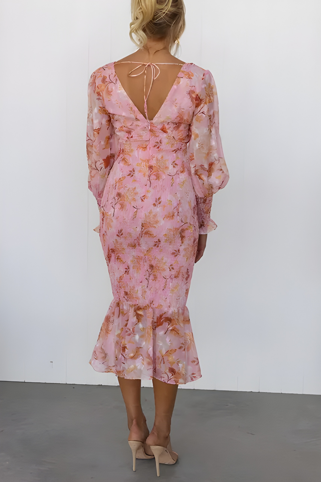 Abito Elegante da Donna - Design Senza Tempo - Perfetto per Eventi