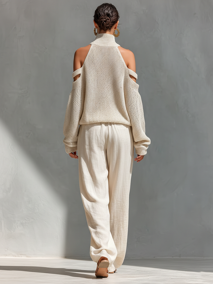 Top a Collo Alto in Maglia Beige con Spalle Scoperte e Pantaloni a Gamba Larga da Donna MDZ0984A5T