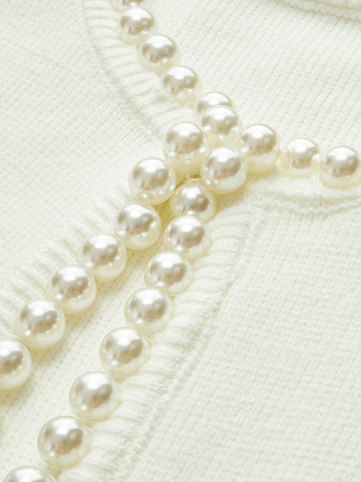Cardigan con Orlo Strappato e Rifinitura in Perle