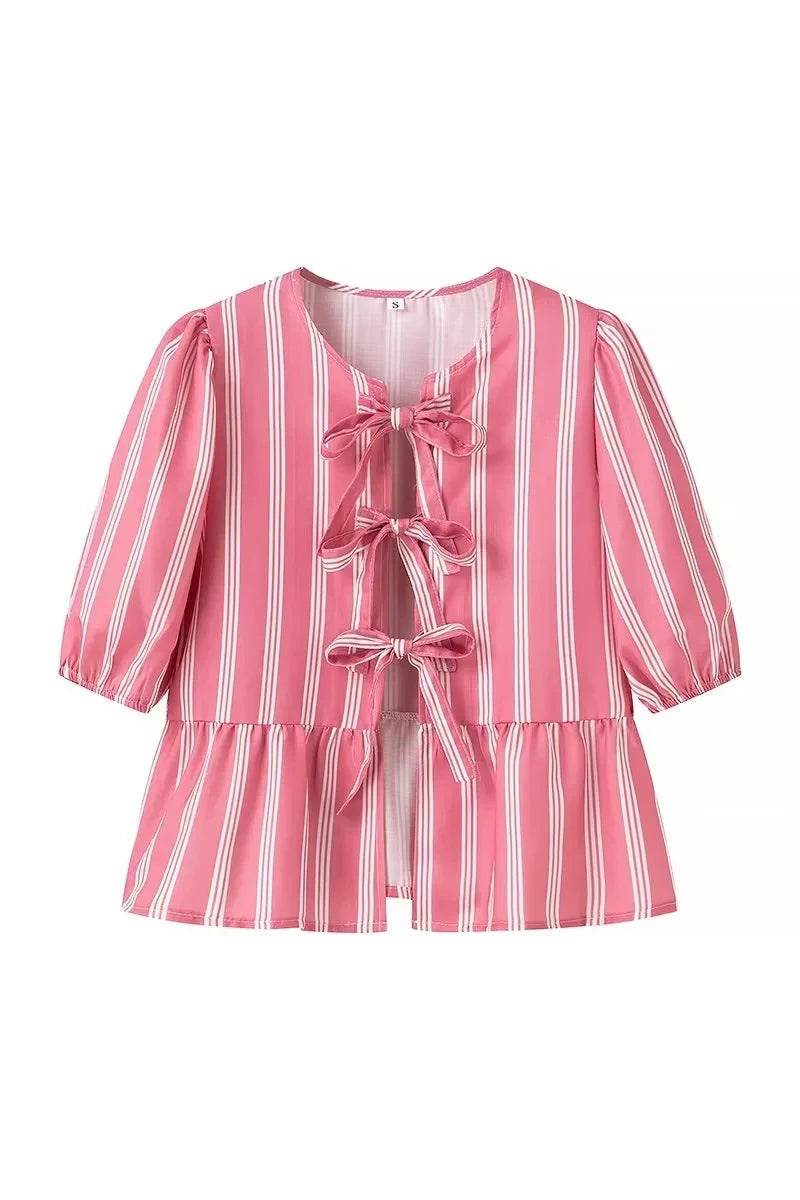 Sofia™ | Blusa a righe con maniche a sbuffo, peplum e fiocchetti