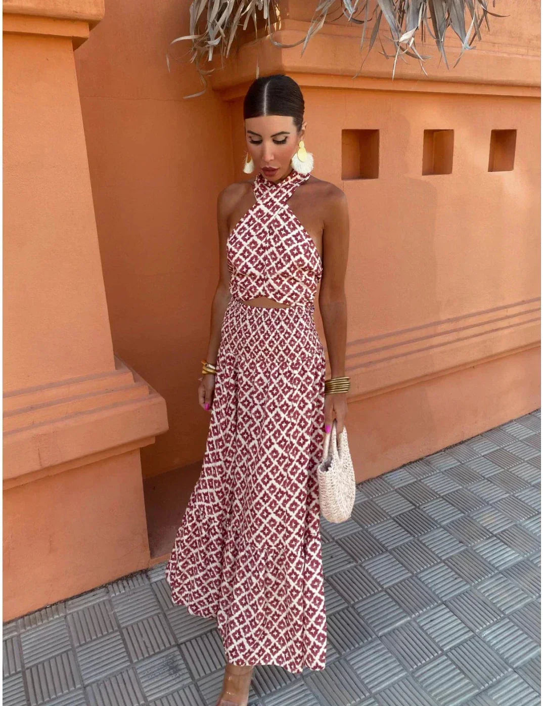 Mickay | Abito midi elegante arricciato con spalle scoperte
