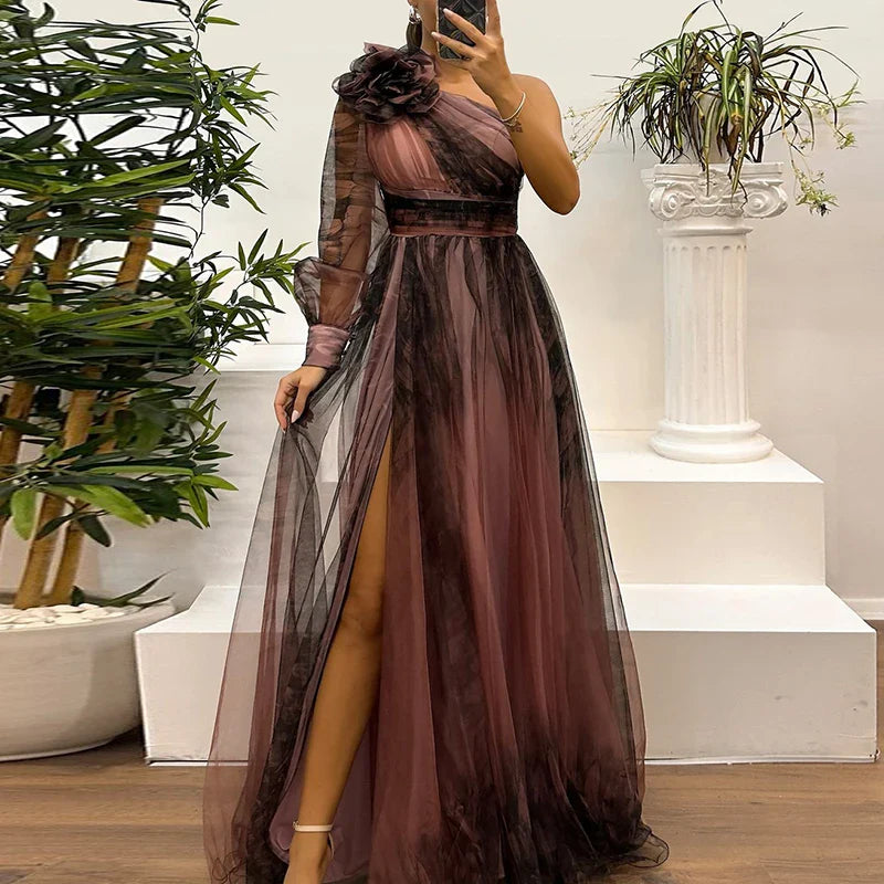 Judith - Maxi Dress in Stile Trendy con Spalla Scoperta e Stampa in Rete