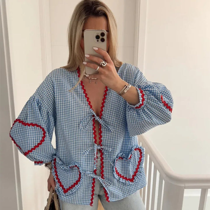 Sofia™ | Isabelle – Elegante Blusa a Forma di Cuore