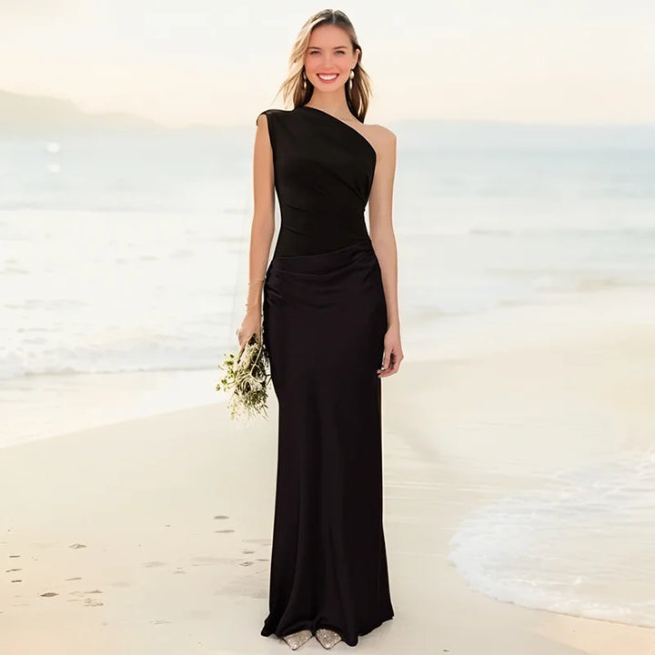 Sophia | Abito Maxi in Raso a Spalla Scoperta