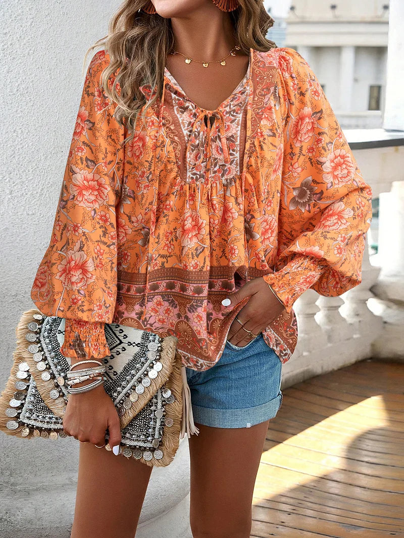 Sofia™ | Sallie™ | Top Bohemien Fluido con Motivo Floreale