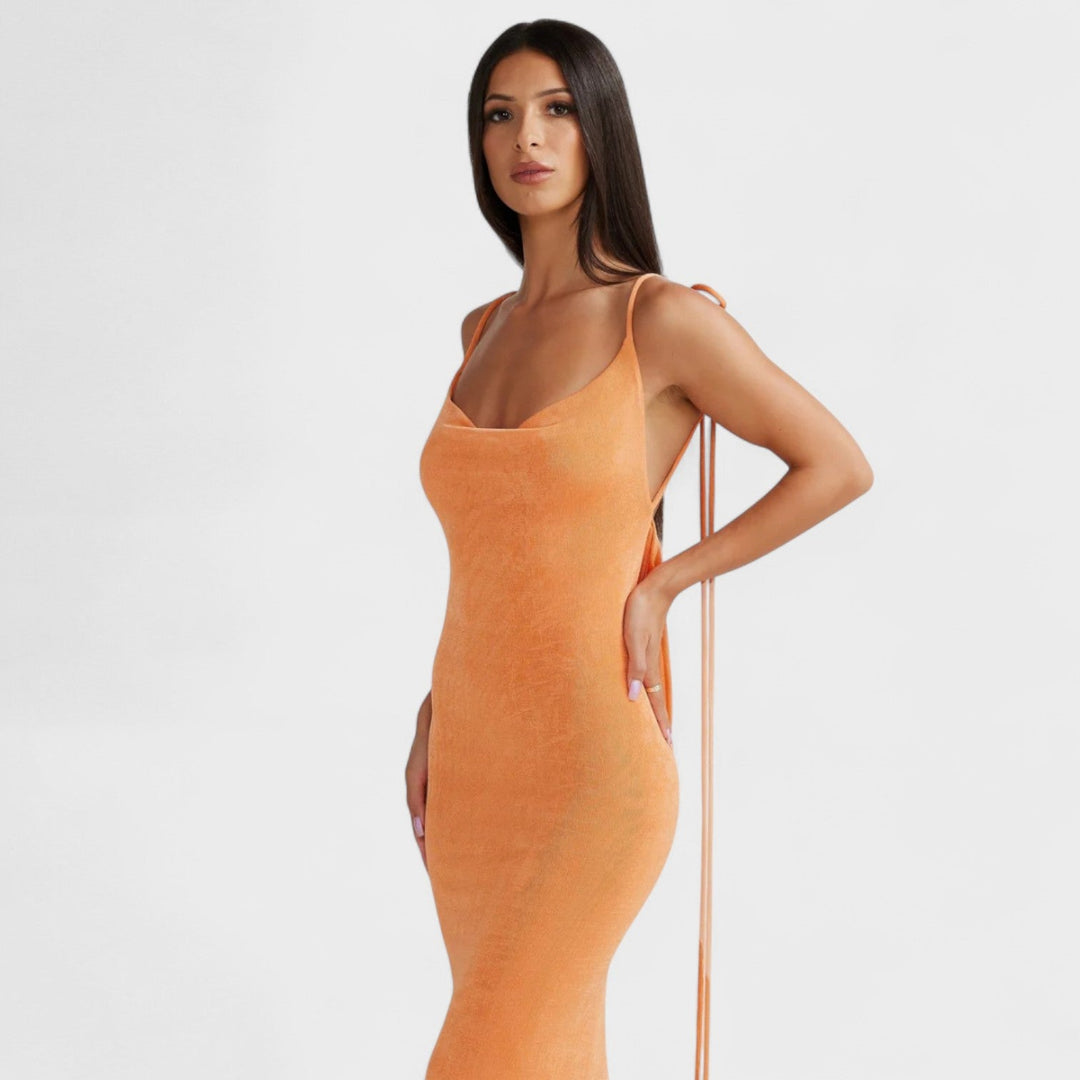 Luna - Il vestito che celebra le curve